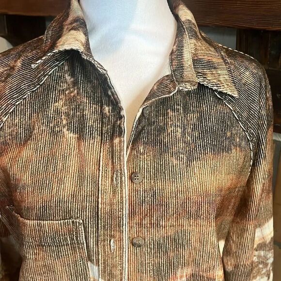 Gilded Intent Landscape Corduroy Shirt, size SMALL - Picture 2 of 12